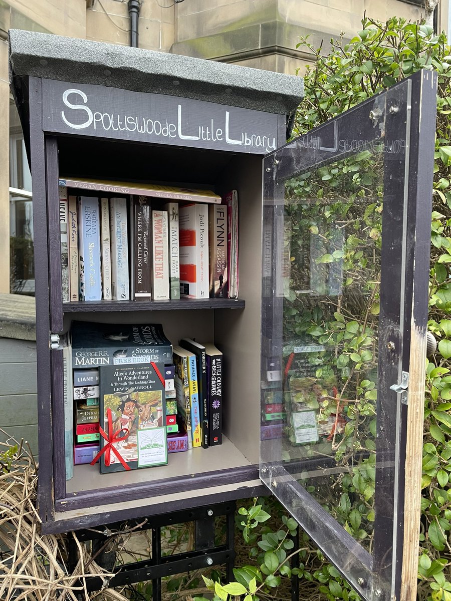 The Book Fairies are celebrating their 7th birthday all weekend! This copy of Alice’s Adventures in Wonderland by Lewis Carroll has been hidden by an #Edinburgh book fairy today… Did you find it? #ibelieveinbookfairies #BookFairyBirthday #TheBookFairiesTurn7 #Marchmont