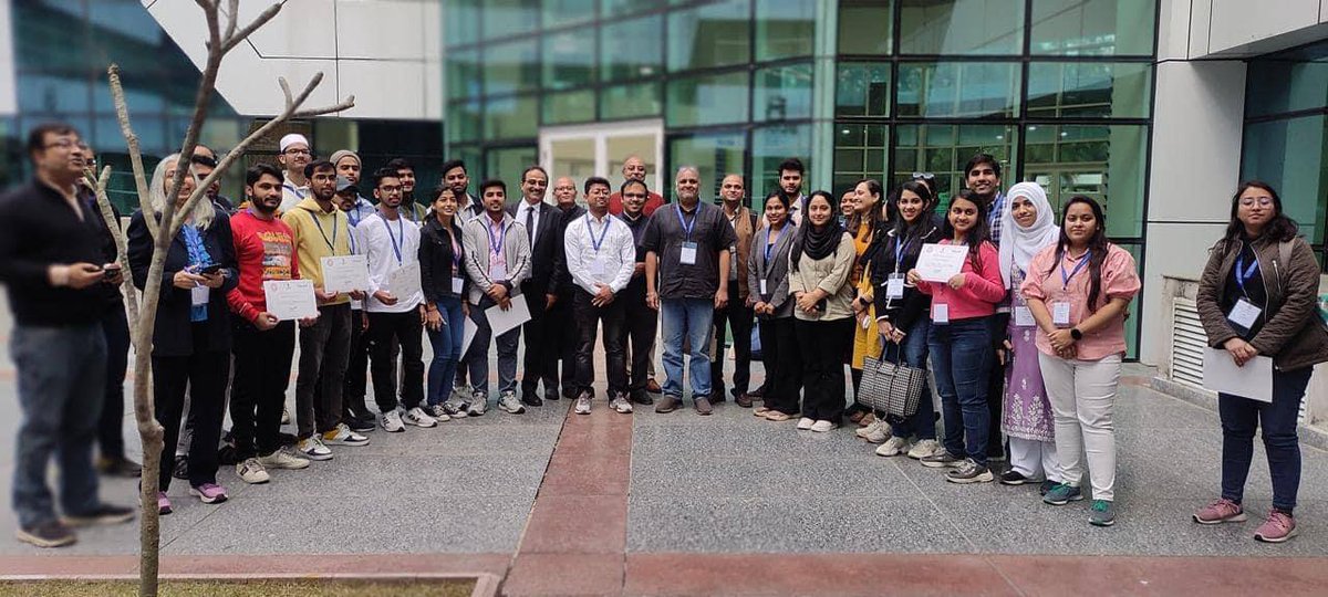 de.ci.phe.red Labs tweet media
