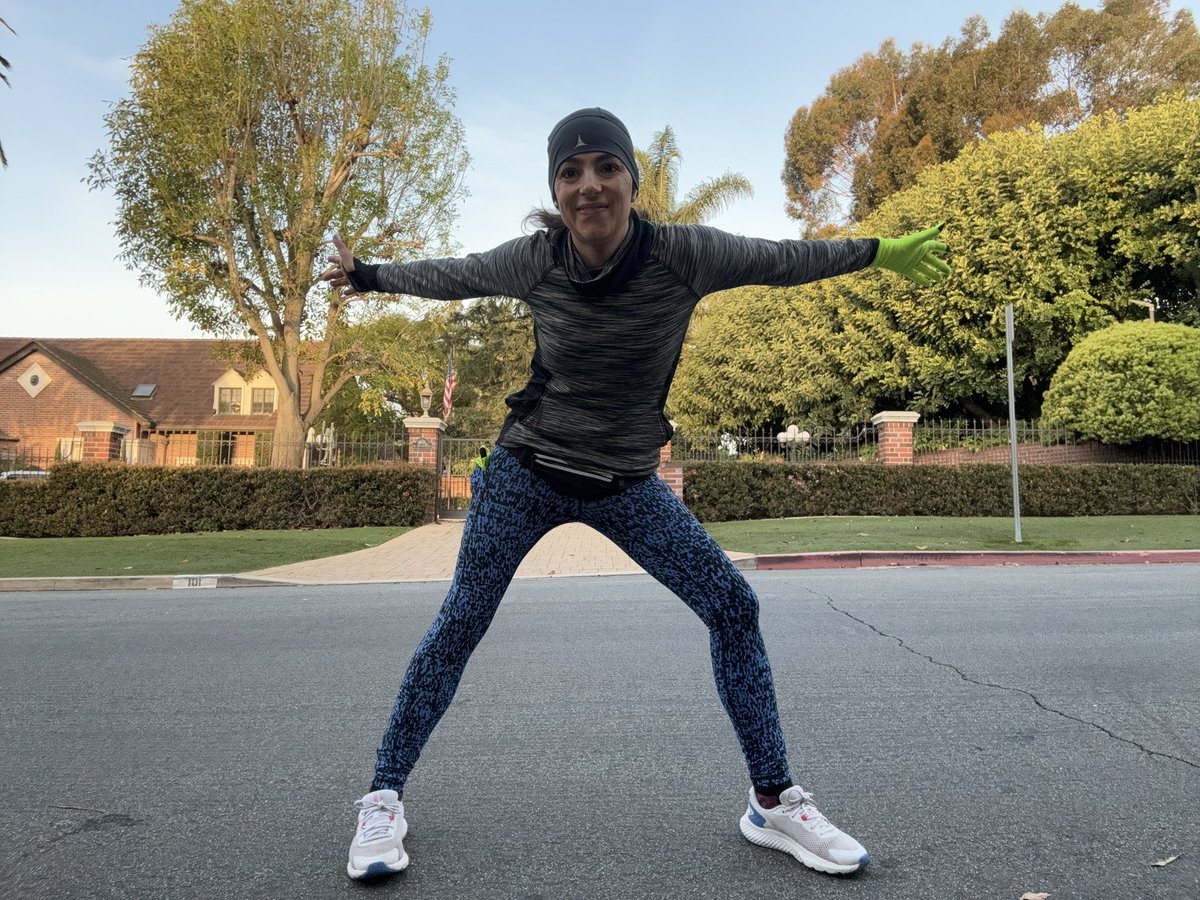 mandimellen's tweet photo. Just here for the weekend vibes…🏃🏻‍♀️🏃🏻‍♀️🏃🏻‍♀️
#mandimellen #runningmama #runforlife #runhappy #behappybehealthy #behappybeyou #losangeles #brentwood https://t.co/zI2i6BUZhy