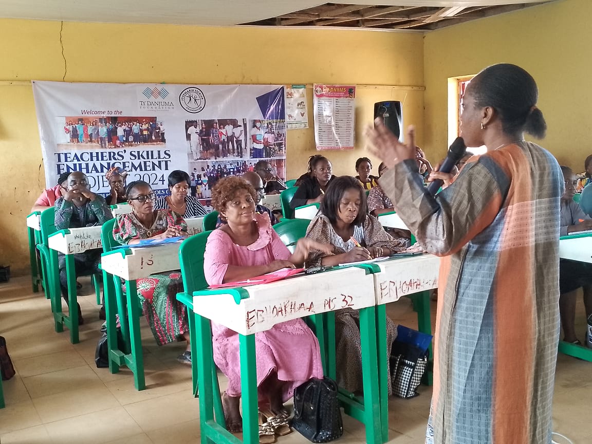 josefng2013's tweet photo. Just concluded 2024 2nd training session with teachers in Esan West LGA today 9th March, 2024, at Ebhoakhuala primary school, Ekpoma, Edo State, Nigeria, with the State Officer, TY Danjuma Foundation, Ms. Tomi Ajayi in attendance.
#MakingADifference https://t.co/VBwdKCnCWH