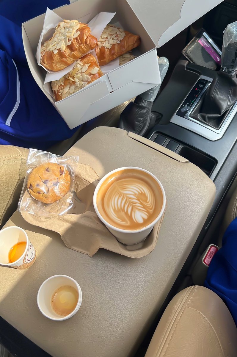 _7xw8's tweet photo. Lattelo Cafe🥐✨. https://t.co/B8l4BabOft