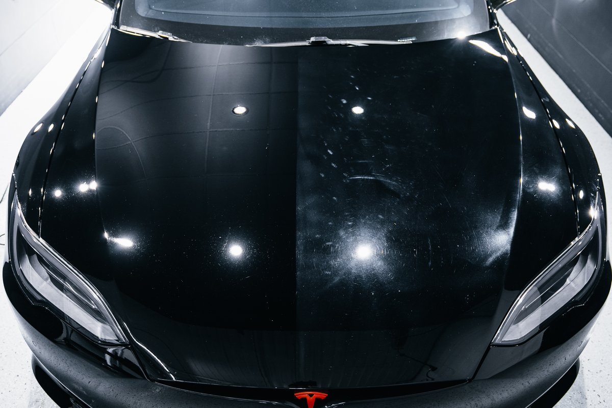 ThePristineAuto's tweet photo. Paint correction is the process in which the clear coat of your vehicle is leveled out by using a machine polisher and compound/polish to remove swirls, oxidation, marring, etching, and scratches. Have questions? Ask in the comment section below! https://t.co/0tEn83XV8S