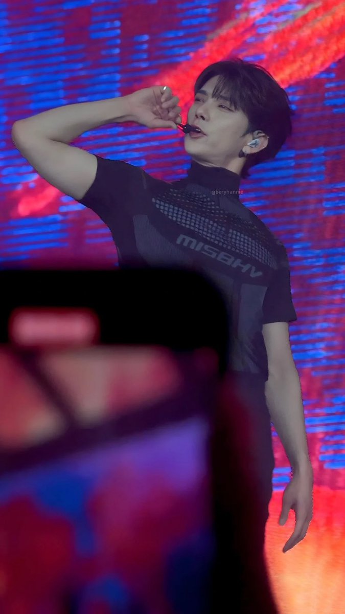 beryhannie's tweet photo. [011424] ‘FOLLOW tour in Bulacan’ #SEVENTEEN #FTB #JOSHUA #JUN https://t.co/dx33RxYaGP