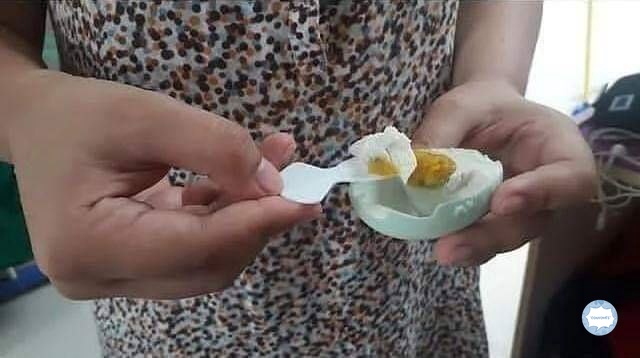 convomfs's tweet photo. 🤍 brengsek asin bener nih kinder joy https://t.co/mxH8JxAndS