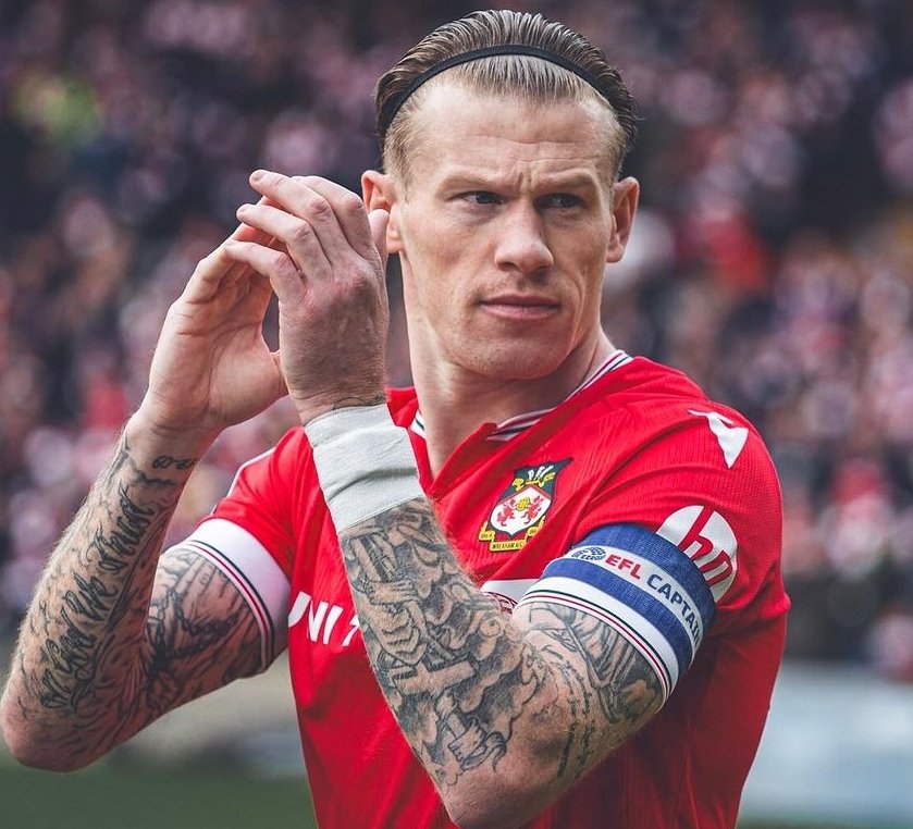 WrexhamFan3's tweet image. Fear the headband!  @Wrexham_AFC strikes back. #aha #mcclean #askwxm