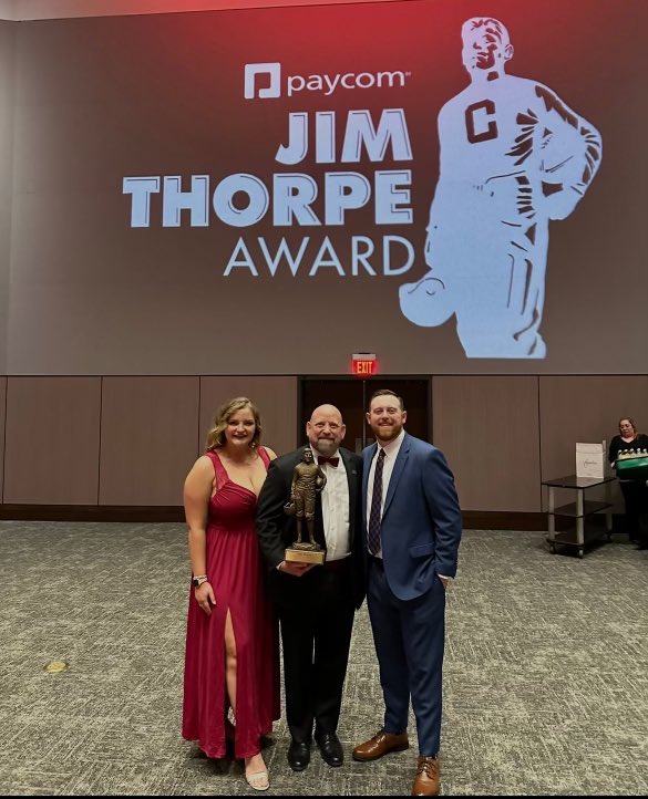 mbrowncasaok's tweet photo. I was one of five Oklahoma community leaders recognized for their service to the Jim Thorpe executive council. It is indeed a ‘humbling honor’ that I shared with my son Spencer and his fiancé Kyndall. https://t.co/Cj7AMZzVSa