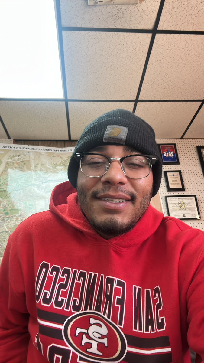Cbleezy420's tweet photo. Just getting that ot by chilling, it’s going to be a good day hahah https://t.co/aBybtS4tts