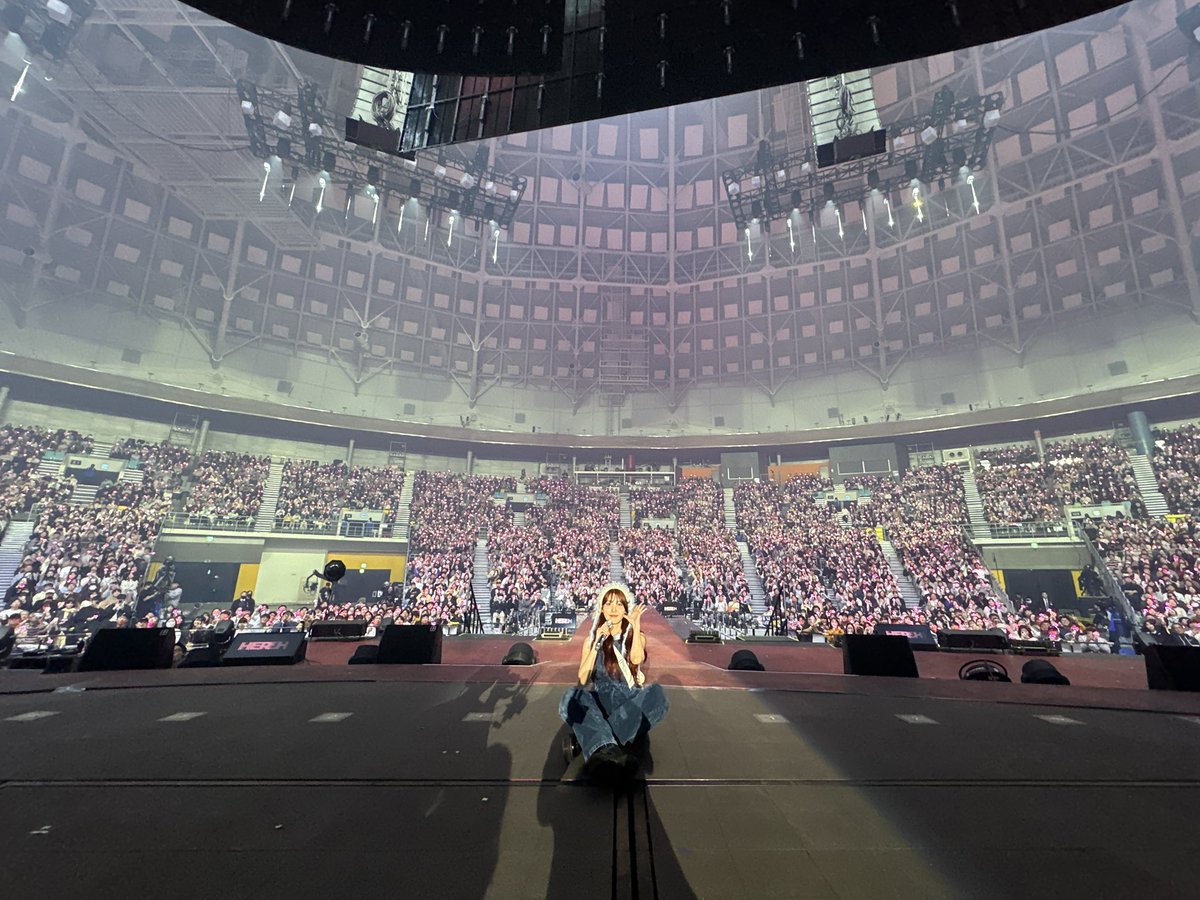 _IUofficial's tweet photo. [📷]
240309
유애나와 함께라면
그곳이 어디든 하나도 안 무셔🪽🤍

#아이유 #IU
#HER #HER_WORLD_TOUR https://t.co/0m9VHSXXjc