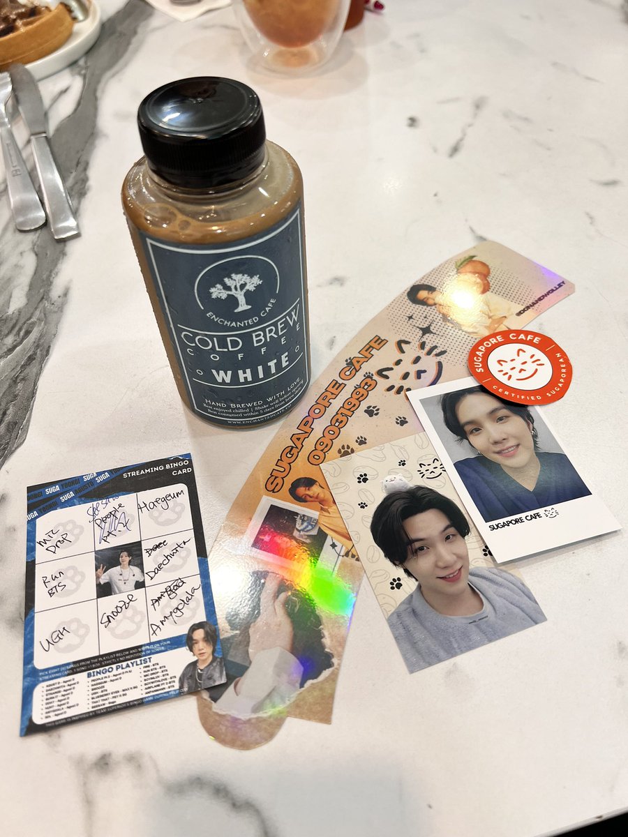 AngelaCSY's tweet photo. /20240309/
Wasn’t expected this as a part of my Singapore trip!
Feeling so welcomed by the SG🇸🇬ARMY💜
Thank you @DonandWolley for hosting this lovely bday event🥰 

#HAPPYSUGADAY
#슈가생일ᄎᄏ 
#SUGA
#MinYoongi 
#YOONGI
#HappyBirthdaySUGA 
#SUGAPORECAFE https://t.co/rHMC4ticGD