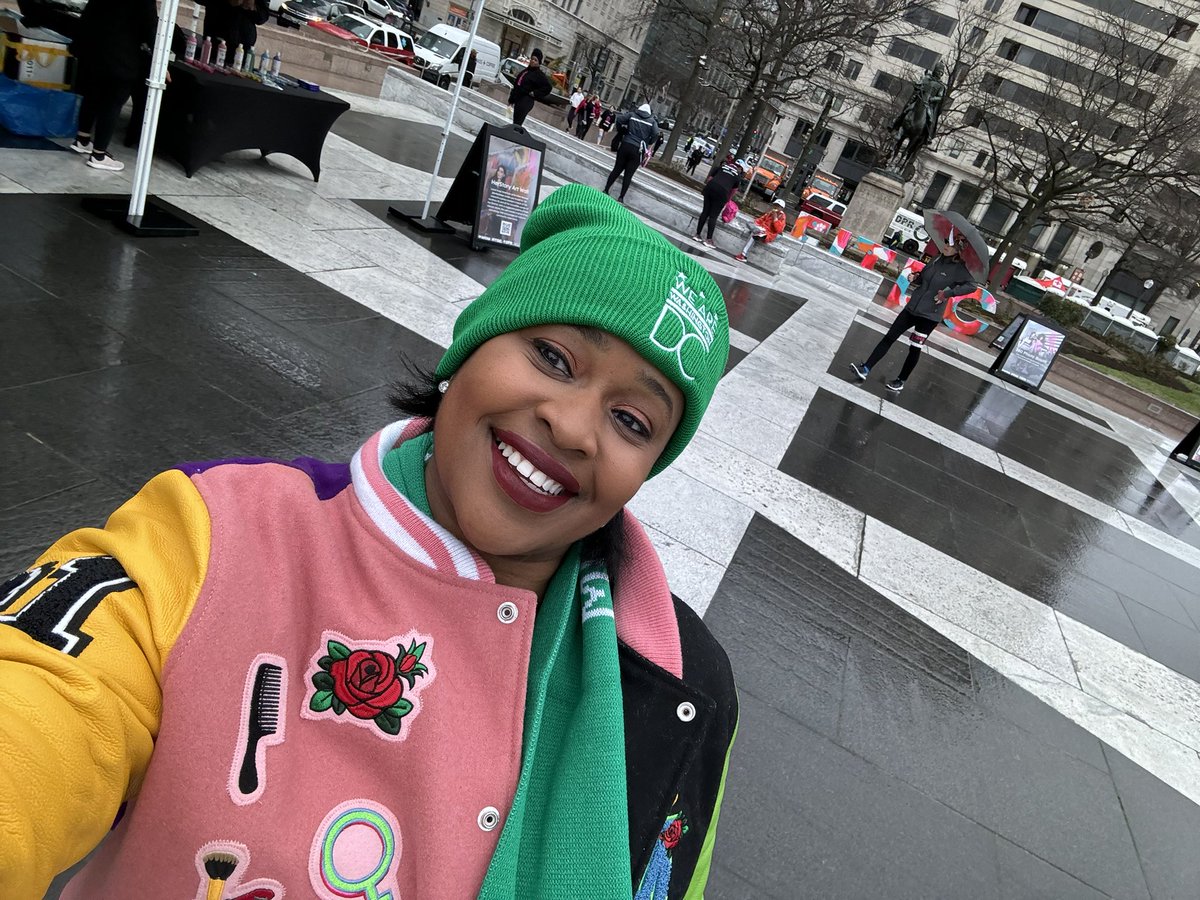 Now_Jenn's tweet photo. Celebrating our DC #Herstory Makers with @mayorbowser @DCMOWPI , @myFITDC & @DCDPR 💜 #WomensHistoryMonth2024 #SheDC #DCvalues #Herstory5K 2024!! https://t.co/g7udu8cCYU
