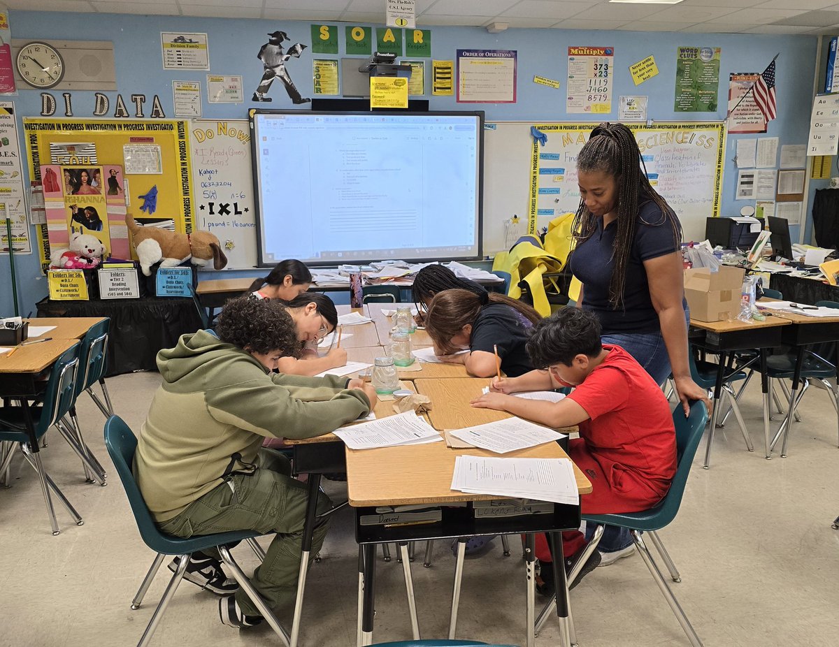 MonicaEvansLit's tweet photo. Benchmark remediation @floridacityes, science and reading in action! @floridacityes @trydiggs @docdn83 https://t.co/CDxkVWT83Q