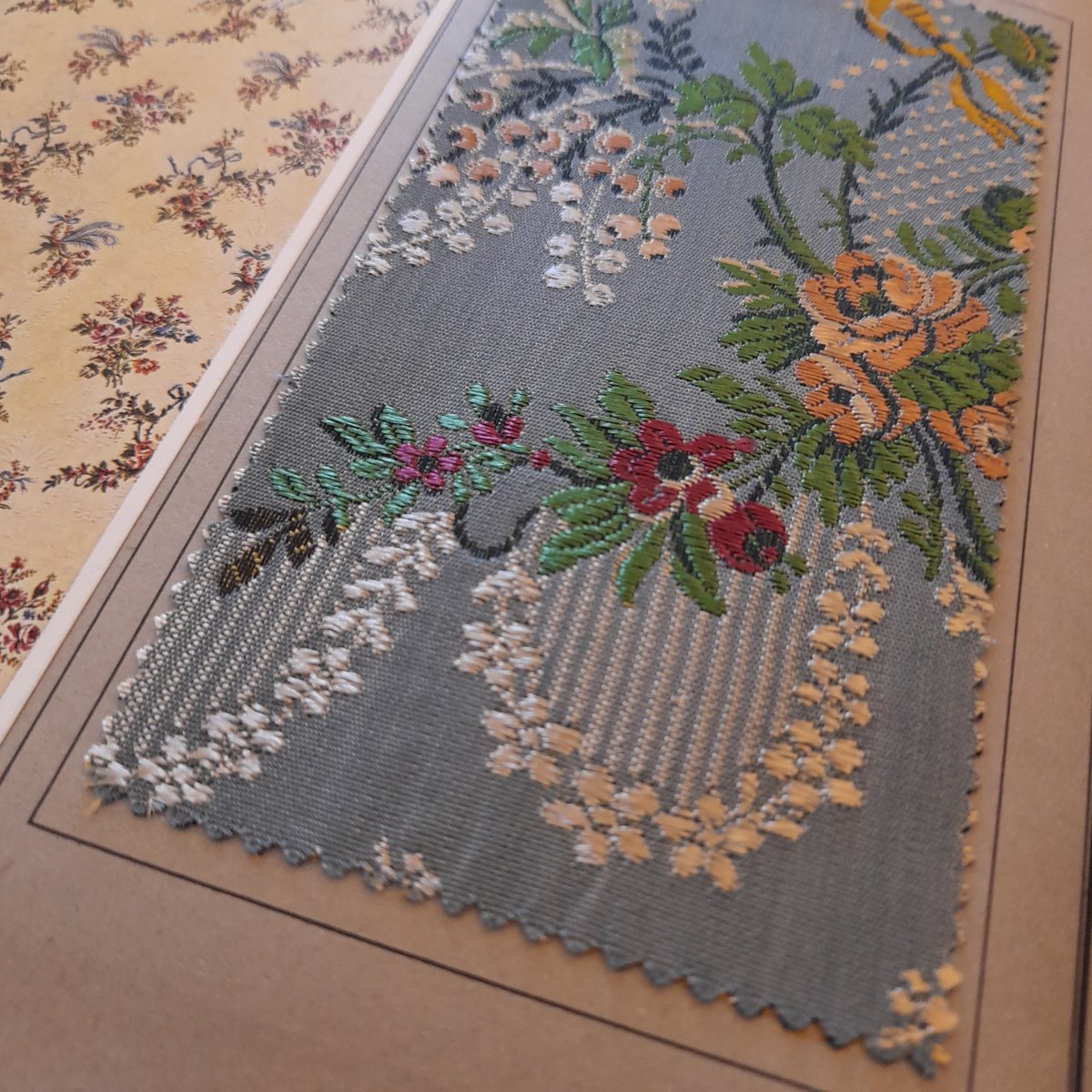 Bibliothèque Forney tweet media