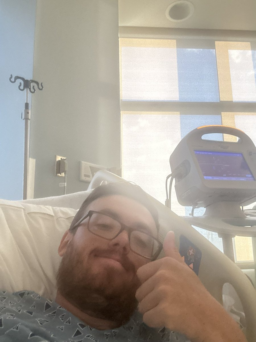 ColeHeser's tweet photo. @Carlossainz55 @CSainz_oficial Carlos! We had our appendix’s removed on the same day! Wish I was able to watch you this weekend, but glad you’re recovering well! #smoothoperation https://t.co/CWjXCLYF1L