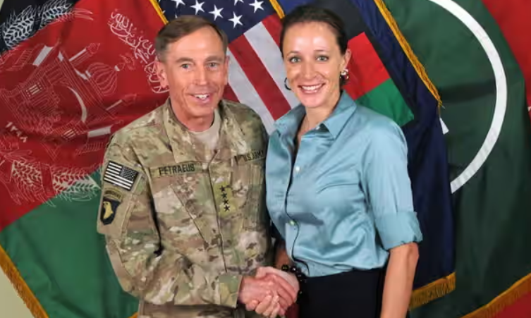 aviamilt's tweet photo. According CIA/NATO the Russians runned out of Ammo and Aircraft Suport  last November according ex NATO Lt.General Petraeus the Russians will be out of Ammo by Dec 2023 , the images were taken Today enroute to Urainian Front, as into himself he was sentenced for Service  Breach ! https://t.co/91Sgr5dO3n