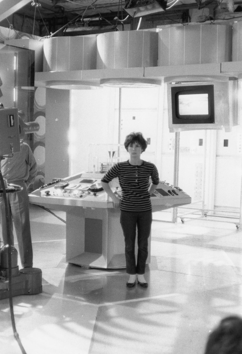 claytonhickman's tweet image. New #DoctorWho colourisation which combines the best bits of 3 soft/grainy pics with a bit of set extension too: William Hartnell, Carole Ann Ford & William Russell’s leg in Lime Grove D on Friday 18th October 1963 during camera rehearsals for the remount of ‘An Unearthly Child’.