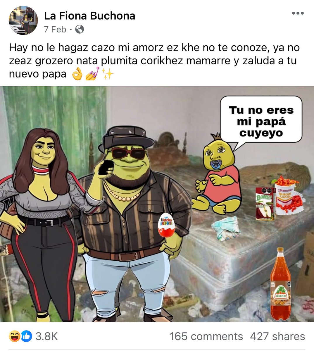 cesarqueb_'s tweet photo. 😂😂😂😂 pasa el video completo!!! La verdad… parecen #simias tirándose sobre su presa. #moradoViolento 👇🏽 #8M desvirtuado por mujeres violentas, con tanta testosterona—por un comportamiento que cae irónicamente en lo que ellas piden se detenga. Empoderamiento fuera de control.
Los carteles que faltaron: “Que mueran los hombres, el patriarcado…”, “tú no eres mi papá #cuyeyo”.