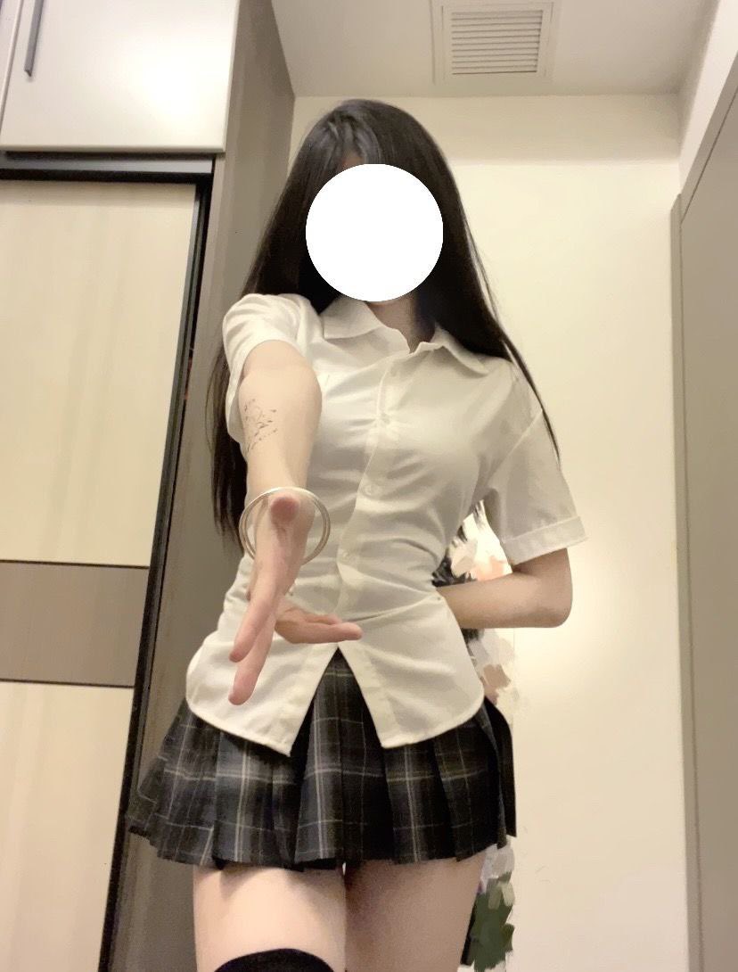 xxuan0752's tweet photo. 『 我的青春只剩下输不完的钱和爆不了的 』 https://t.co/PxOdh11hES