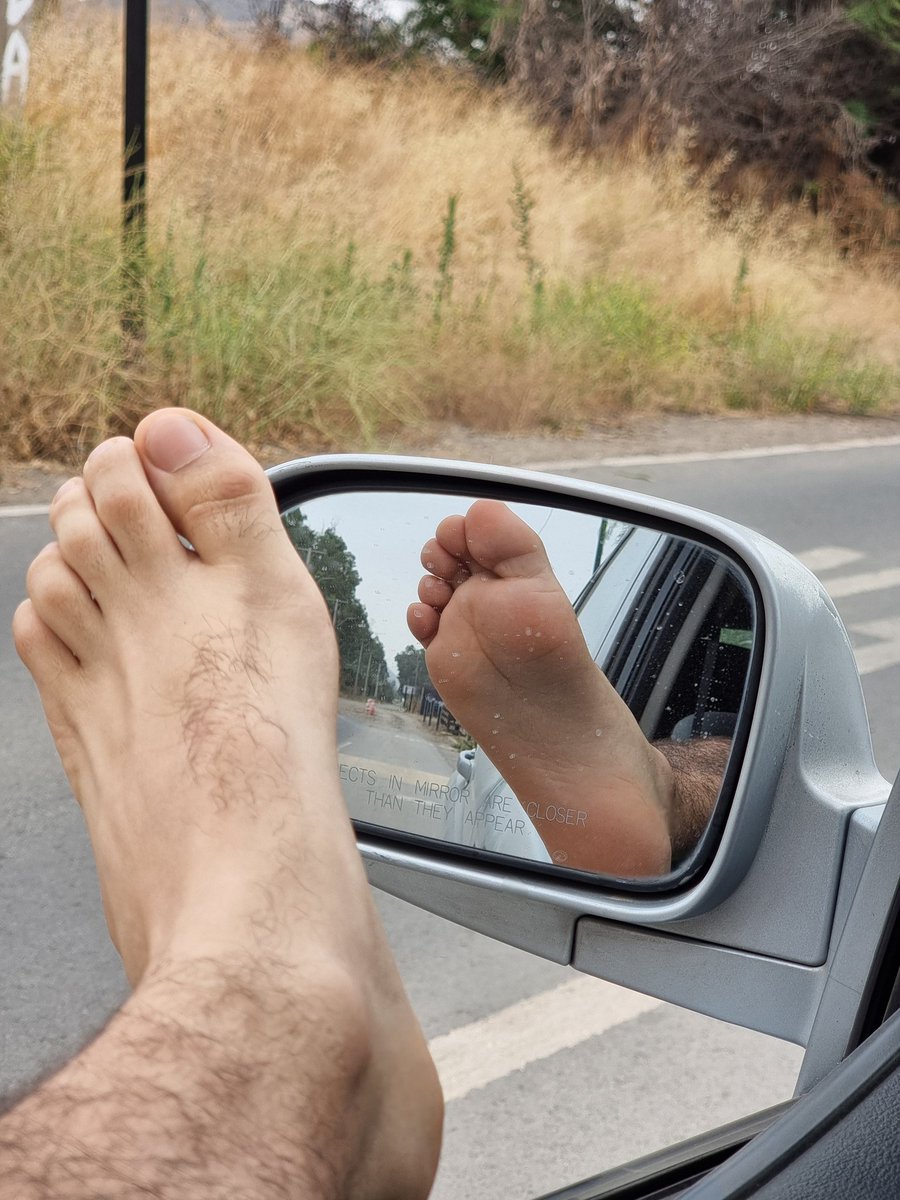pardosteps's tweet photo. wanna feel the breeze 
#feetworshi̇p #Feet #soles #malefeet #malefoot #foot #FOOTFETİSH #gayfeet #boyfeet https://t.co/uWhtpAvRNh