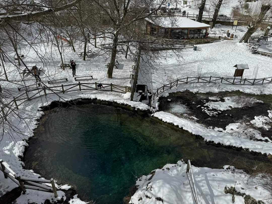 victoriamolcc's tweet photo. Así de bonito se veía el Nacimiento del Río Segura (Jaén) esta semana 💚

Fotografías de Raúl La Fonda del Perchel en Facebook 📷 https://t.co/YirNx9vjaV