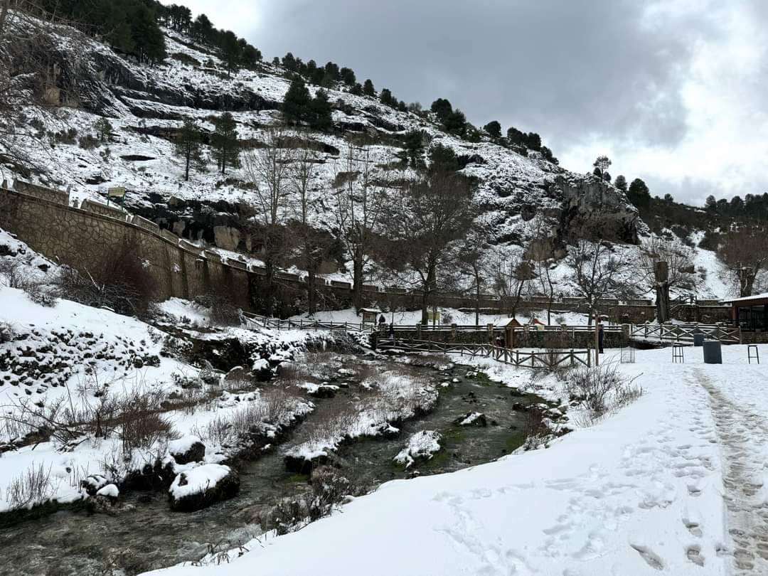 victoriamolcc's tweet photo. Así de bonito se veía el Nacimiento del Río Segura (Jaén) esta semana 💚

Fotografías de Raúl La Fonda del Perchel en Facebook 📷 https://t.co/YirNx9vjaV