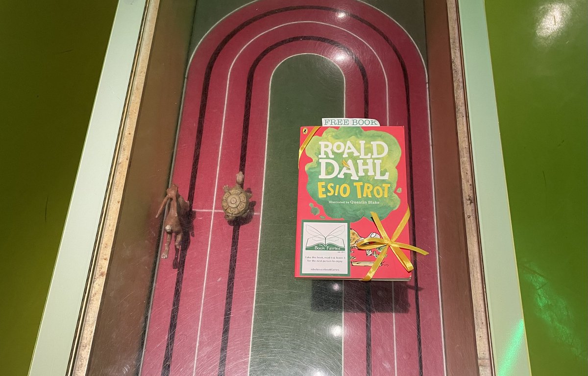 The Book Fairies are celebrating their 7th birthday all weekend! This copy of  Esio Trot by Roald Dahl has been hidden by an #Edinburgh book fairy today… 

Did you find it?

#ibelieveinbookfairies #BookFairyBirthday #TheBookFairiesTurn7