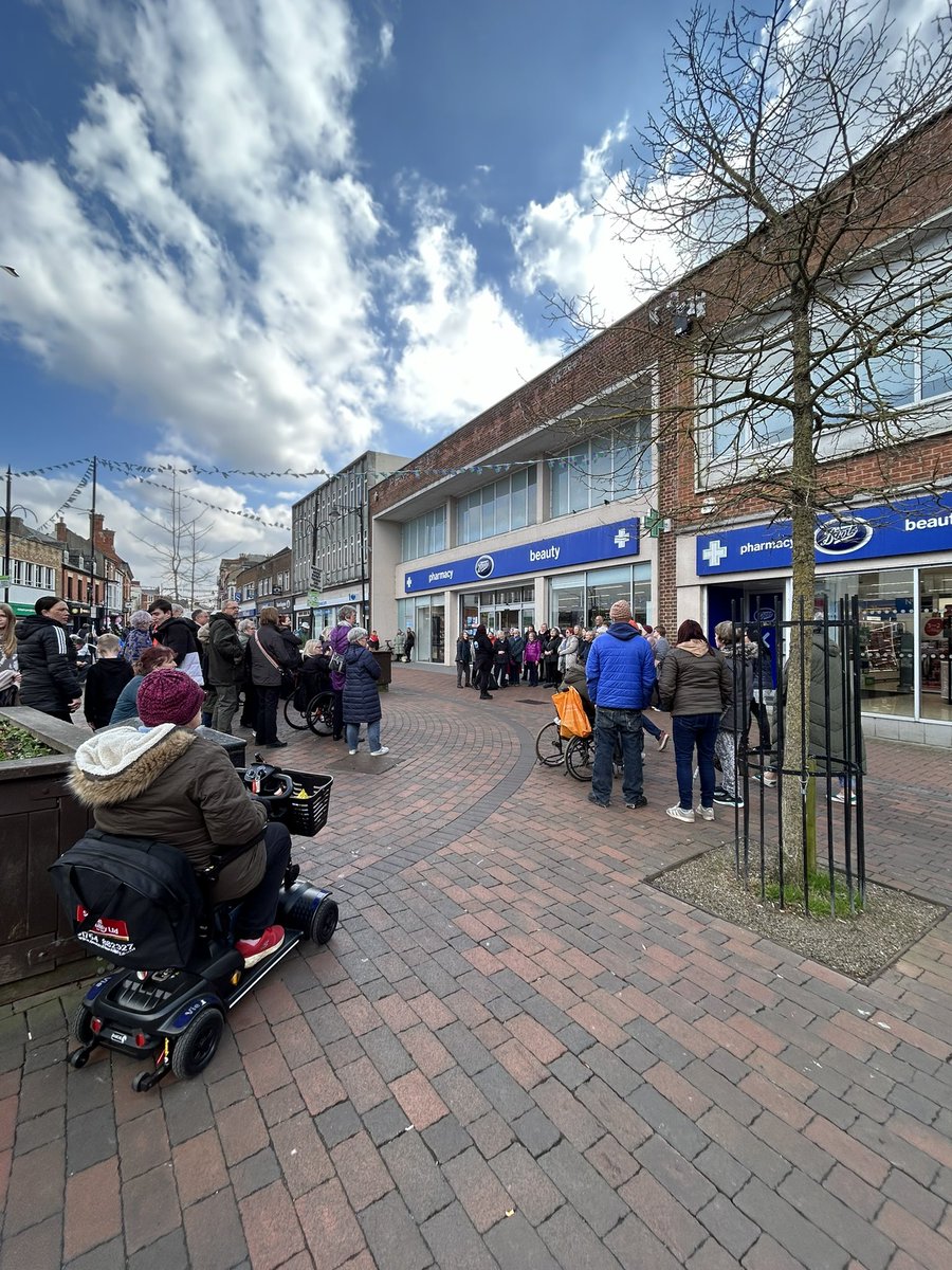 SoundLincs's tweet image. And that’s a wrap on this fabulous day! We’ve had such an #UpBEAT! day at our #LincolnshireSings event in #Spalding with Dave Carlin! 

Hope to see you all at the next one! 
The soundLINCS’s Team x

#lincolnshiresings #singing #soundlincs #upbeat #music #communitymusic
