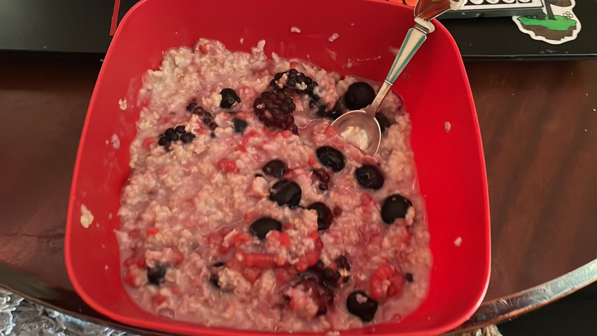 gazillion berries and oatmeal :3
