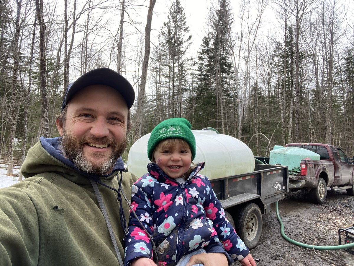 MapleHillFarmVT's tweet photo. The smile of a future sugarmaker! ❤️🍁
#agriculture #futurefarmer #nextgeneration #vermontmaple https://t.co/ugSxMontwr