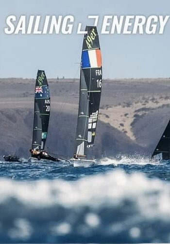 A suivre, demain, la dernière journée du Championnat du Monde 49er (Lanzarote)

Les Français #FRASailing  Erwan Fischer &amp; Clement Pequin sont à 2 courses d’un titre historique pour la France 🇫🇷 

#LetsGo  #AllezlesBleus #DroitALaMedaille #JeuxOlympiques #Paris2024