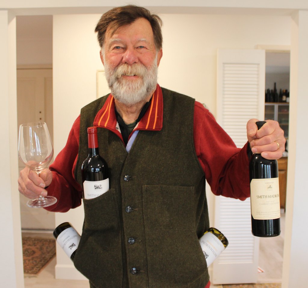 WinerySmith's tweet photo. Stu's episode “#FireSafeFarming” is online! Head over to the link below to have a listen as he discusses this important topic with @lifebetweenthevines 🍇🔥🍃
https://t.co/yJCSrB4411
#podcast #winepodcasts #sthelena #wine #itsfromnapa #californiawfires https://t.co/MxAlvCGTtI