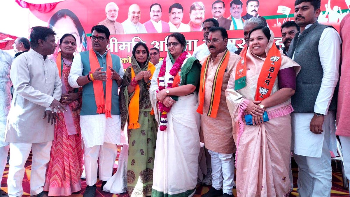 projsratlam's tweet photo. #Ratlam जिले के नामली में शनिवार को प्रदेश के वन पर्यावरण एवं अनुसूचित जाति कल्याण मंत्री श्री नागरसिंह चौहान, विधायक रतलाम ग्रामीण श्री मथुरालाल डामर, श्री प्रदीप उपाध्याय की उपस्थिति में एसडीआरएफ योजना अंतर्गत निर्माण कार्यों का भूमि पूजन किया गया।
-
#JansamparkMP 
#prortm https://t.co/6TS7ISeQeX
