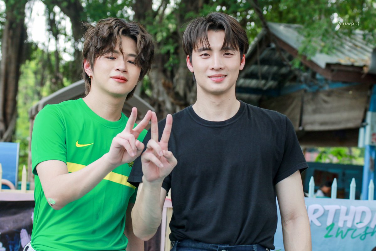 Airswp_'s tweet photo. แงงคิดถึงสัญลักษณ์คู่นี้มากๆ ✌🏻✌🏻 กี่ปีก็ยังเป็น 2wish

@m34nismind 
@bplannnnn 
#MeanPlanBDProject
#PlanRathavit #คนของแปลน
#MeanPhiravich #MeanTro 
#2wish https://t.co/urVvTuFsaB