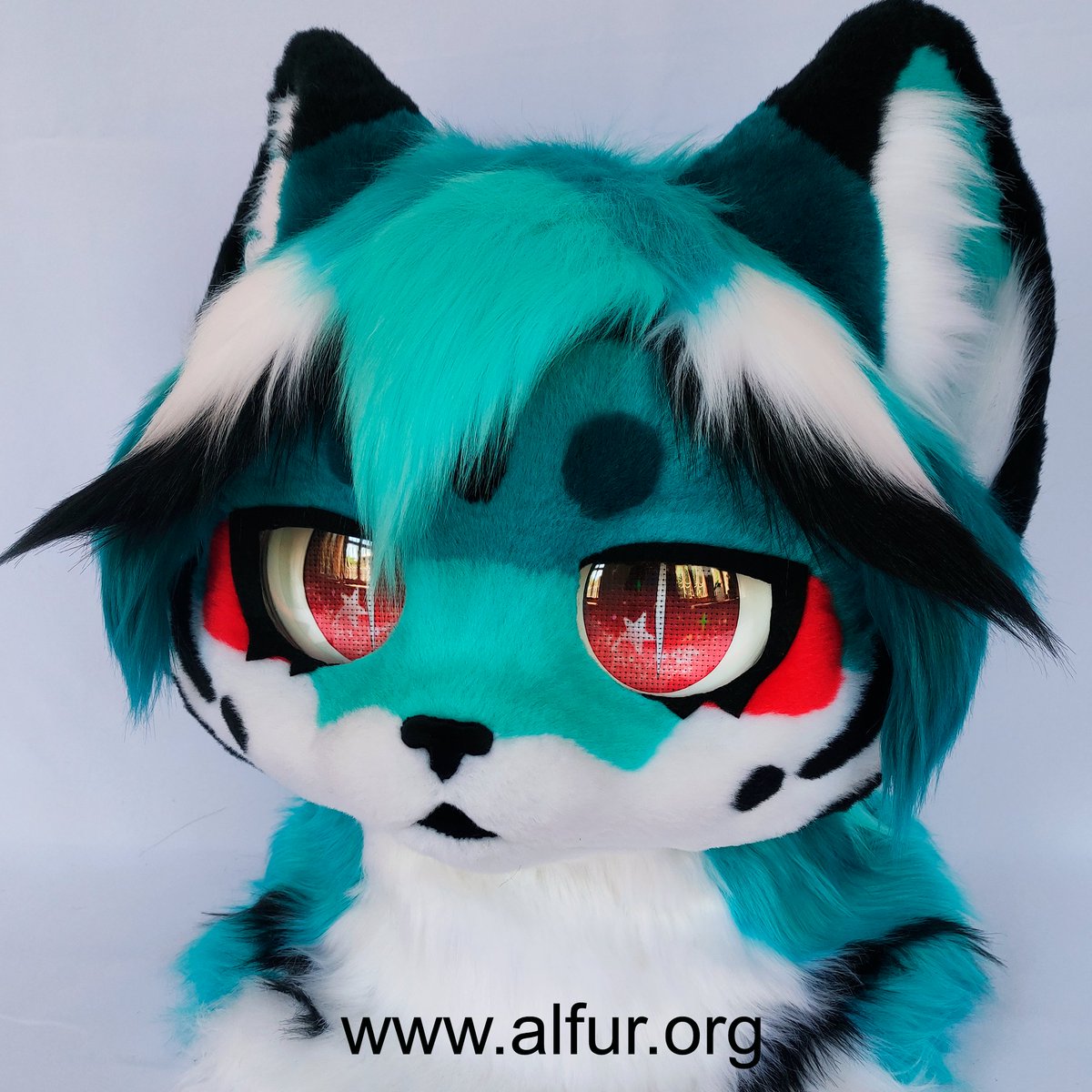 AlFursuit's tweet photo. Commission work for @mmmikomeowww https://t.co/xIlZD86ta2