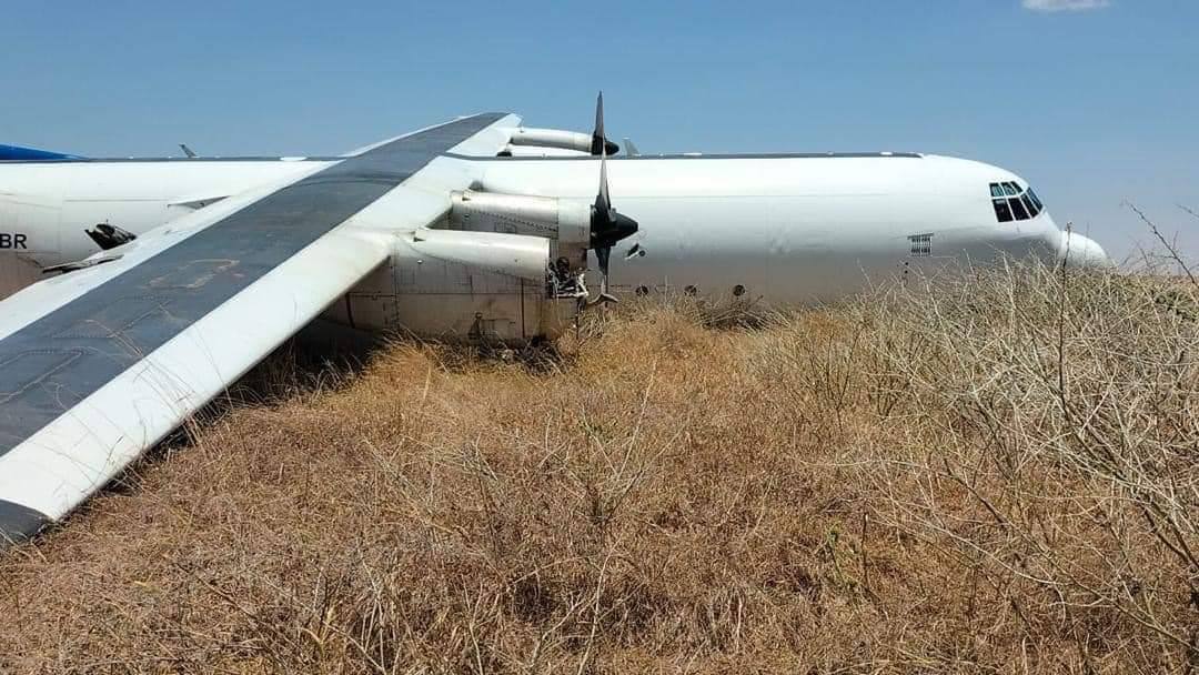 aviamilt's tweet photo. A Lockheed L-100 cargo plane (the civil version of the C-130 Hercules) carrying a Bar Aviation 5X-SBR skidded off the unpaved runway at Jowhar airfield, 90 km north of Mogadishu.  The plane was carrying cargo for African Union Military.  No injuries as a result of the Crash https://t.co/rkbnQqeMdA
