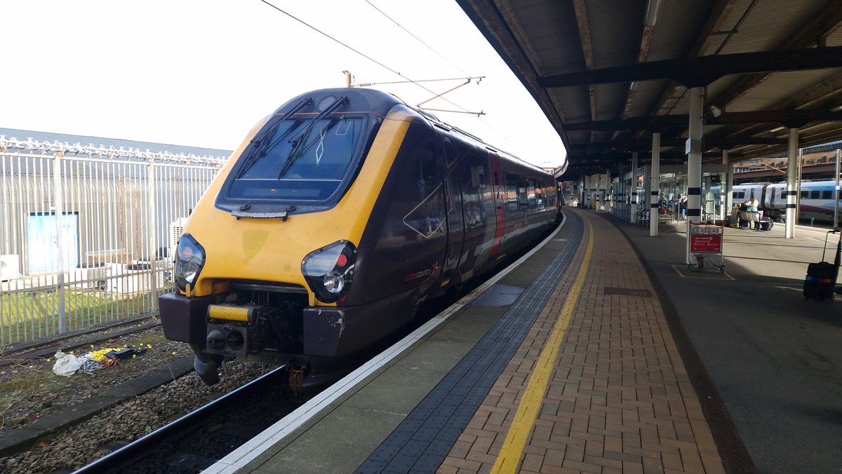 reecestrains's tweet image. Following on from this Friday's upload... This is one of CrossCountry's Class 221 Super Voyagers. (Unit 221127)

Despite hate and negative reviews these trains get, I personally think they're fine, except for busy services with limited carriages.

#crosscountry #class221 #voyager