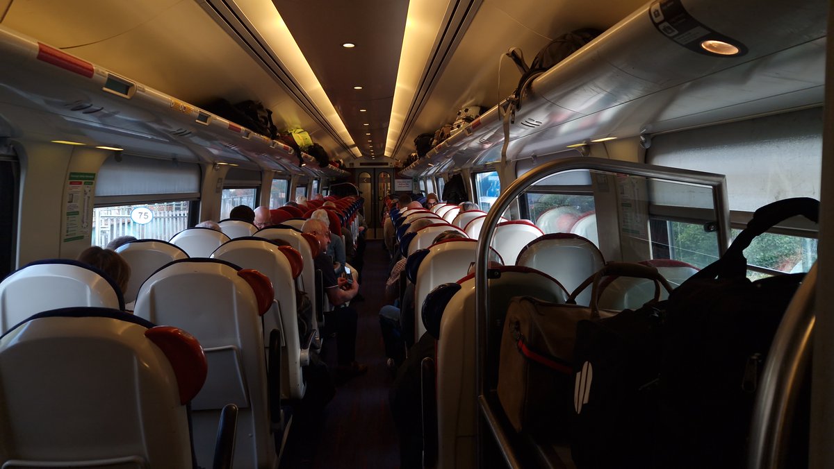 reecestrains's tweet image. Following on from this Friday's upload... This is one of CrossCountry's Class 221 Super Voyagers. (Unit 221127)

Despite hate and negative reviews these trains get, I personally think they're fine, except for busy services with limited carriages.

#crosscountry #class221 #voyager