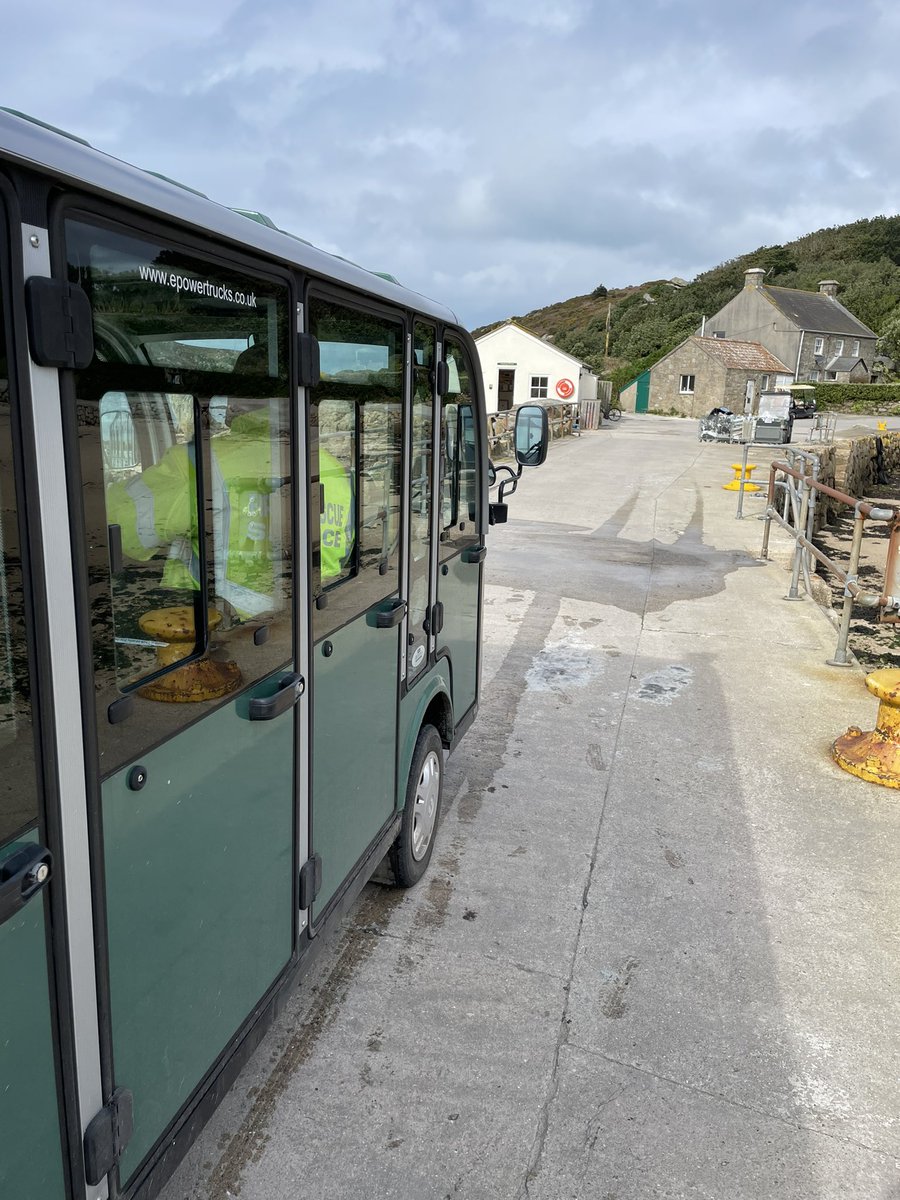IOSPS1's tweet photo. So how do you get to a major incident on an ‘off island ‘ it’s important to train for these events and learn from them and the logistical challenges they bring. @TrescoIsland @jesip999 #ios #thinkoutsidethebox  #failtopreparepreparetofail https://t.co/Q1B8FKr5He