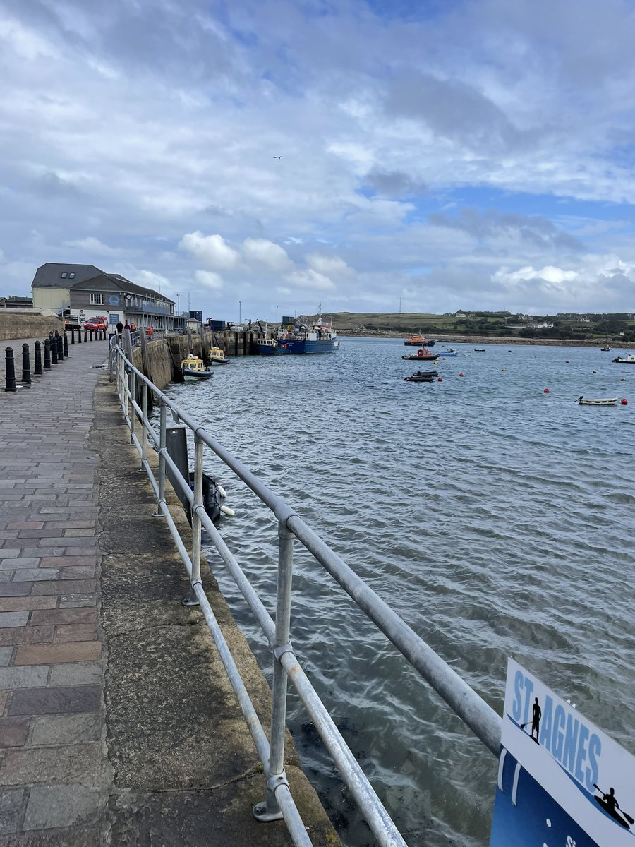 IOSPS1's tweet photo. So how do you get to a major incident on an ‘off island ‘ it’s important to train for these events and learn from them and the logistical challenges they bring. @TrescoIsland @jesip999 #ios #thinkoutsidethebox  #failtopreparepreparetofail https://t.co/Q1B8FKr5He