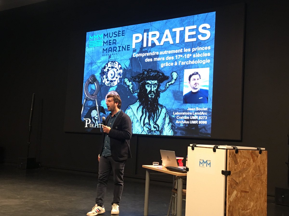 C’est parti pour la magnifique conférence de ⁦<a href="/jean_soulat/">Jean Soulat</a>⁩ sur PIRATES comprendre autrement les princes des mers grâce à l’archéologie 
⁦<a href="/MMMBordeaux/">Musée Mer Marine de Bordeaux</a>⁩ 
⁦<a href="/AmmmBordeaux/">AMMM Bordeaux</a>⁩