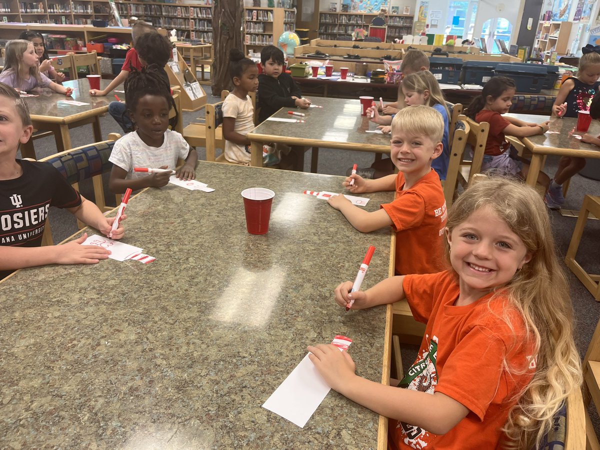 It was a busy week for Mrs. Derstine &amp; Mrs Schafrick’s <a href="/CitrusGrove_VCS/">Citrus Grove Elementary, Deland FL</a> with media fun @YoungAkyoung for Dr. Seuss’ birthday and other activities! #cgeeagles