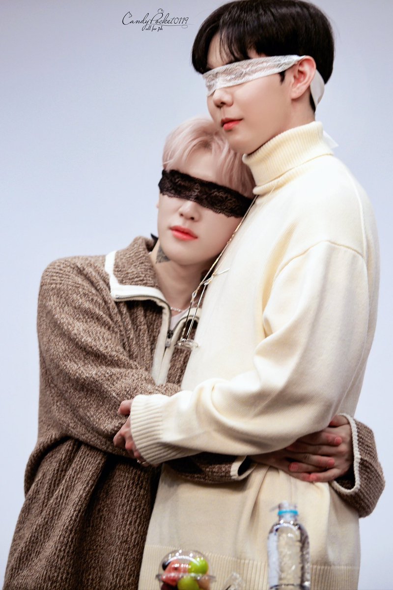 LOVEJSH0119's tweet photo. 20240309 ffe fan sign event

📸📸📸

@disjsbdoc 

#Seongho #Junseongho #Junseong #준성호 https://t.co/vkYsbxGnYx