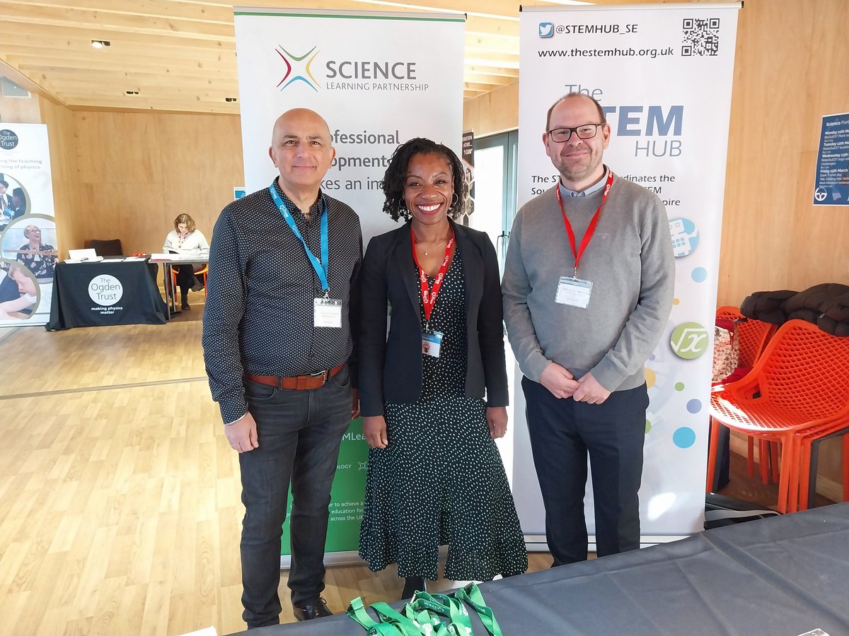STEMLearning_AS's tweet photo. Great to be @qegs_faversham @STEMLearningUK @STEMHUB_SE #physics #Physics24 #teachercpd supporting 120+ teachers and #technicians with practical hands on Physics Teaching approaches & resources #inspiring @ogdentrust #stimulatingphysicsnetwork #MakingADifference https://t.co/kqM0lzDKGp