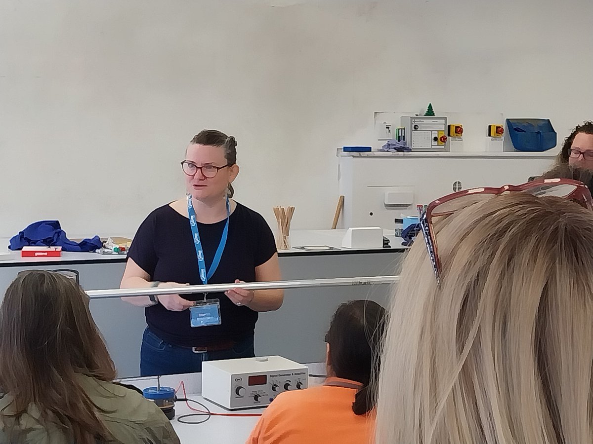 STEMLearning_AS's tweet photo. Great to be @qegs_faversham @STEMLearningUK @STEMHUB_SE #physics #Physics24 #teachercpd supporting 120+ teachers and #technicians with practical hands on Physics Teaching approaches & resources #inspiring @ogdentrust #stimulatingphysicsnetwork #MakingADifference https://t.co/kqM0lzDKGp