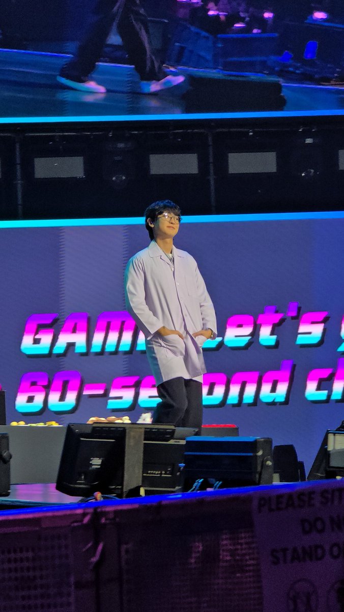 bi_yeol's tweet photo. Emang bolehh seganteng inii??!! 😭😭😭
Monangis ini mahh bener² sedeket ituu. Pengalaman pas exo sc, scarlett aku dapet pojok jdi cuma liat layar. Sekarang bisa liat realnyaa 😭😭😭
#CHANYEOL_FANCON_TOUR 
#CHANYEOL_THE_ETERNITY 
#CHANYEOLinJKT https://t.co/xZ49ZXxVOc