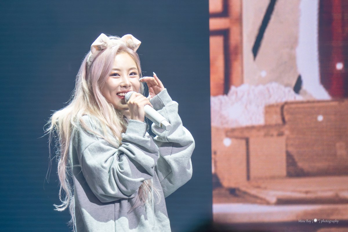 Mine_bay99's tweet photo. 240225 WHEE IN THE MOOD [BEYOND] - Seoul

#MAMAMOO #WHEEIN #마마무 #휘인 https://t.co/MuK1CDMj2T