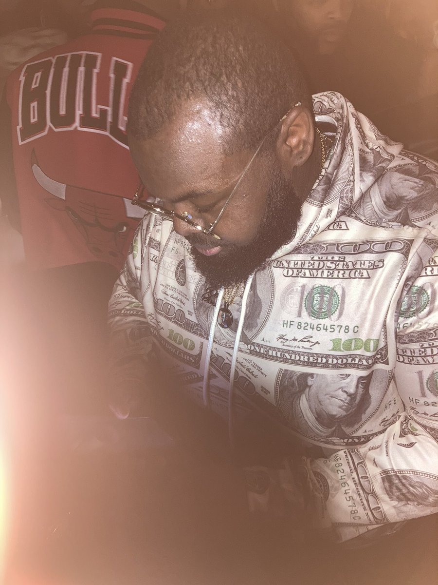 215_paulie's tweet photo. Remember Bitches use to Say I’m a Bum now I Bullshit When I say Imma Come🤣 #WestSidelegend #WestSideTopdawg #LLQ #LLR #LLFrankdabank #LLSAVAGE https://t.co/S6J008vZcv