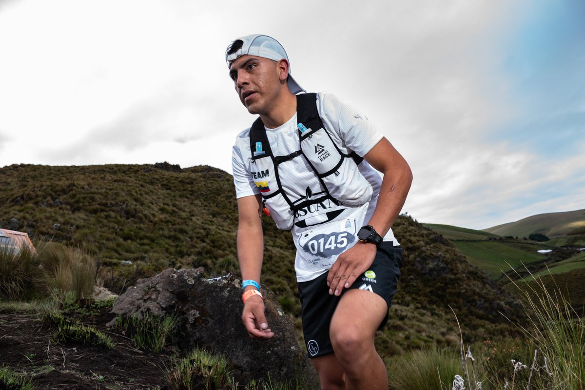 tayta_studio's tweet photo. La #RutadelHielero una carrera en altura de #TrailRunning realizada en Chimborazo Ecuador algunas de las fotos que pude realizar trabajando en este gran evento 😍😎 https://t.co/4sRfTcqHtH