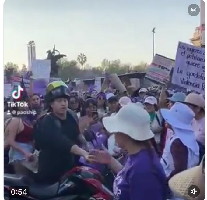 Yo le pago al Chico la Multa llego a M&eacute;xico el Martes , y si su moto ocupa reparaci&oacute;n yo la pago NO 👎<a href="/tag/mexico"class="tags"><span>#mexico</span></a><a href="/tag/cdmx"class="tags"><span>#cdmx</span></a><a href="/tag/8demarzo"class="tags"><span>#8demarzo</span></a><a href="/tag/8m"class="tags"><span>#8m</span></a><a href="/tag/azucaralejandra"class="tags"><span>#azucaralejandra</span></a><a href="/tag/8marzo2024"class="tags"><span>#8marzo2024</span></a>