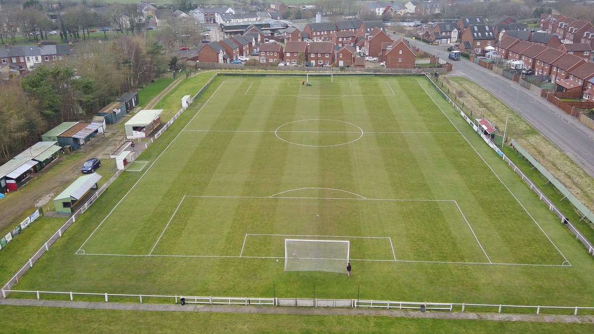 bradlee_waugh's tweet photo. All done at Coxhoe athletic. Game played pitch looking great. 👀🔴⚫️⚽️ https://t.co/XdP3gBleRR
