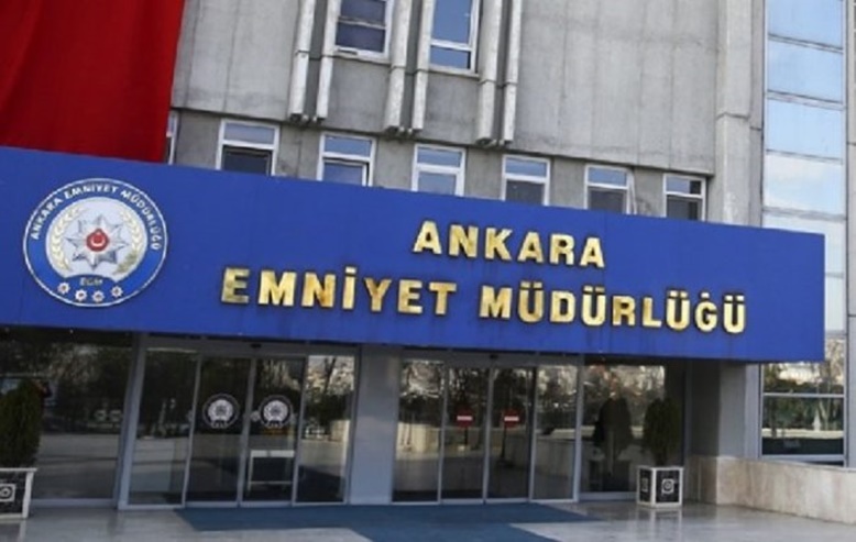 sevincozarslan's tweet photo. ÜNİVERSİTE ÖĞRENCİLERİ GÖZALTINDA

Ankara'da dün öğrenciler gözaltına alındı. Hepsi üniversitede okuyan 20'li yaşlardaki çocukların suçu, bazılarının anne-babalarının KHK'lı olması!

Öğrencileri serbest bırakın! @adalet_bakanlik 

GülerÇetinkaya TahliyeBekliyor

https://t.co/K8fIAURV1D
